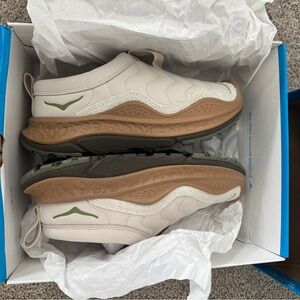 Hoka Ora Primo TP Trainer Oatmeal / Bark size women’s 7.5